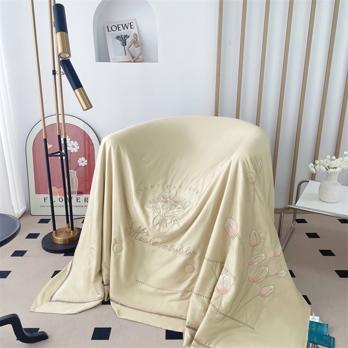 91家纺网 家纺一手货源 找家纺 （总）优姿家纺 2025新款60S天丝绣花镂空夏被2