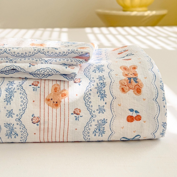 91家纺网 家纺一手货源 找家纺 纽缦家纺 2025新款云感提花双层纱床单 他和她的兔