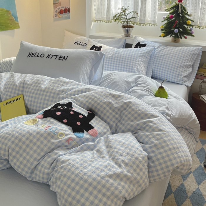 91家纺网 家纺一手货源 找家纺 桃心家居 2025新款A类亲肤舒适软糯云柔水洗棉印加绣卡通毛巾绣水洗棉系列 云柔水洗棉-印加绣蓝格黑小猫