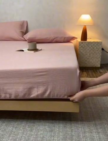 91家纺网 家纺一手货源 找家纺 蓝邻 2025新款全棉双层皱皱纱单品系列-单床笠 蔷薇粉