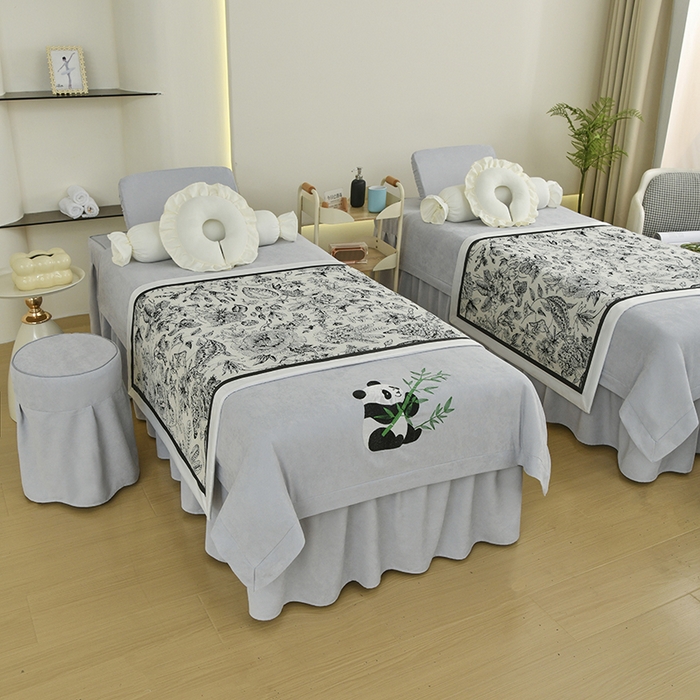 91家纺网 家纺一手货源 找家纺 不打烊家纺 2025新款贡缎绣花熊猫系列美容床罩 灰色