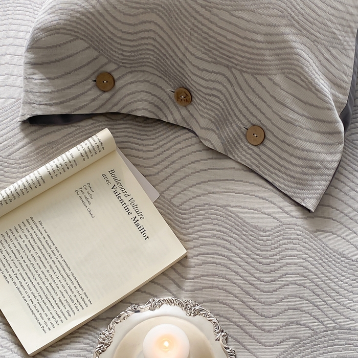 91家纺网 家纺一手货源 找家纺 旷野 2025新款全棉色织提花四件套 听潮-灰