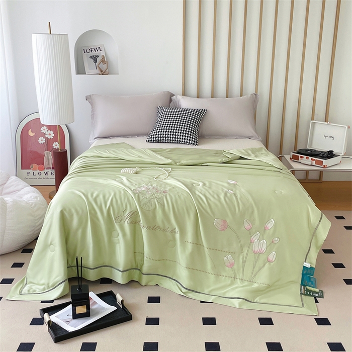 91家纺网 家纺一手货源 找家纺 （总）优姿家纺 2025新款60S天丝绣花镂空夏被2