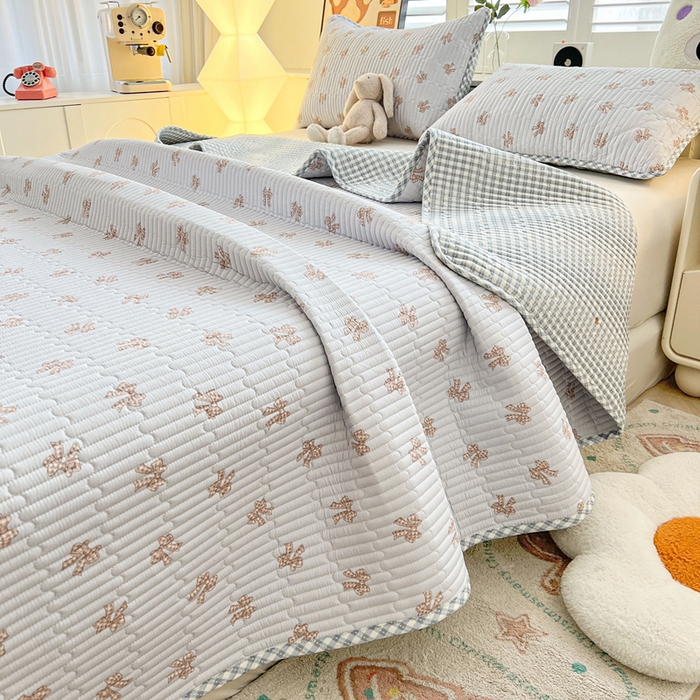 91家纺网 家纺一手货源 找家纺 雅萱家纺  2025新款双面全棉印花床盖三件套 格纹蝴蝶结