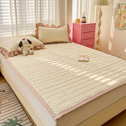 纽缦家纺2025新款云感提花双层纱夹棉床垫 波点世界