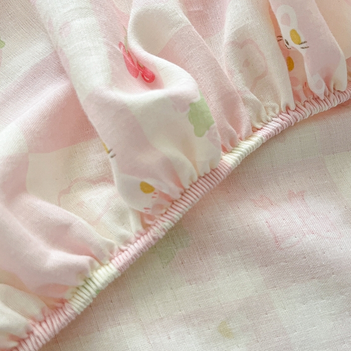 91家纺网 家纺一手货源 找家纺 博雅 2025新款全棉A类双层纱床笠 小奶猫