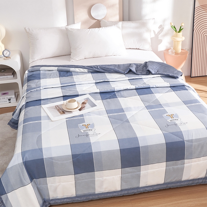 91家纺网 家纺一手货源 找家纺 羽梦家纺2025新款新疆棉花全棉夏凉被 时尚格调兰