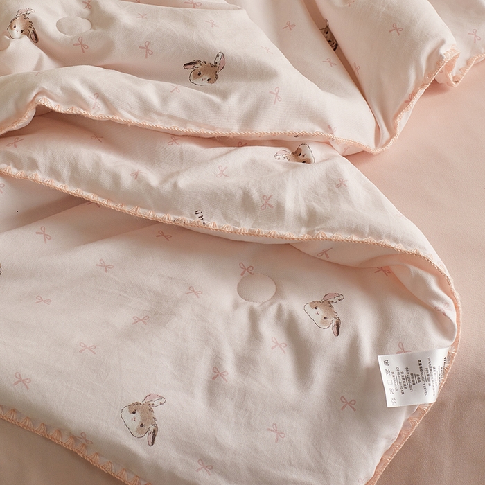 91家纺网 家纺一手货源 找家纺 暖阳 2025年新款大豆双层纱夏被四件套 萌萌兔