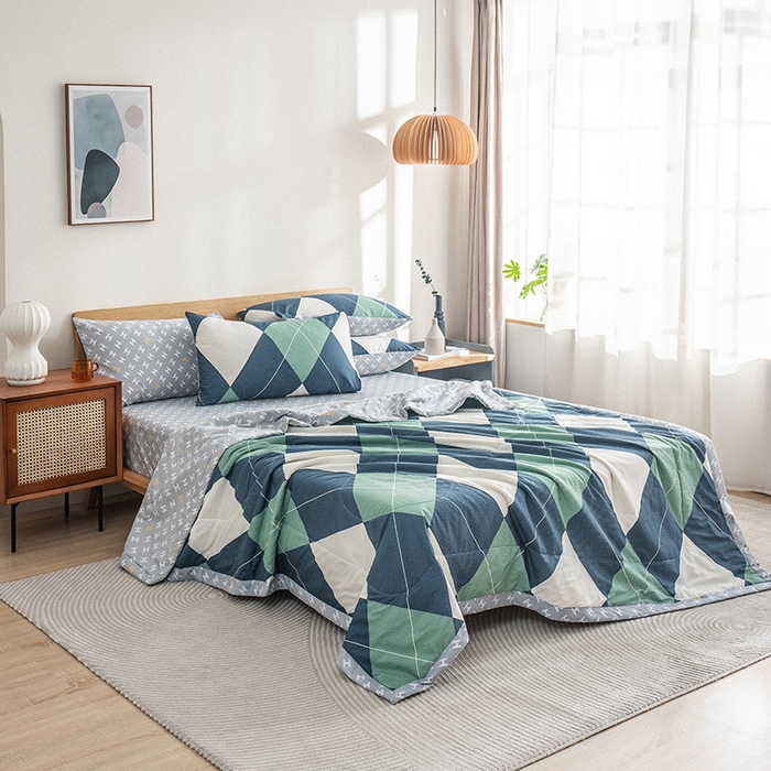 91家纺网 家纺一手货源 找家纺 暖阳 【同款地板价】2025年新款全棉印花棉花夏被四件套被子被芯 时光隧道兰