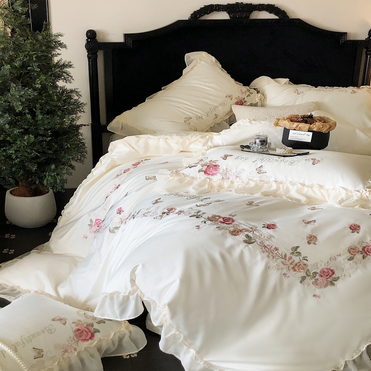 91家纺网 家纺一手货源 找家纺 馨蕊家居  2025年春夏新品100S高奢简约长绒棉系列—棉春溪 春溪-月光白