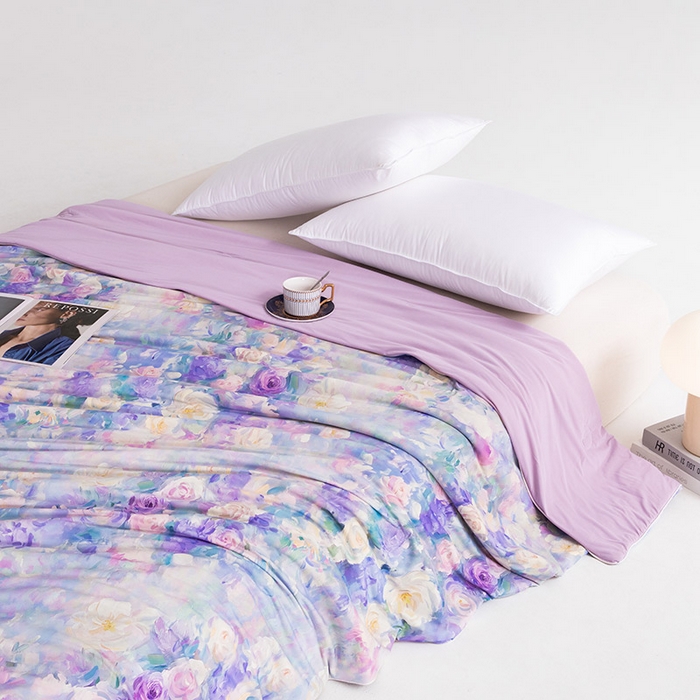 91家纺网 家纺一手货源 找家纺 睡棉坊2025新款数码印花高克重凉感丝夏凉被呱呱被10%大豆纤维填充带质检报告 迷香紫