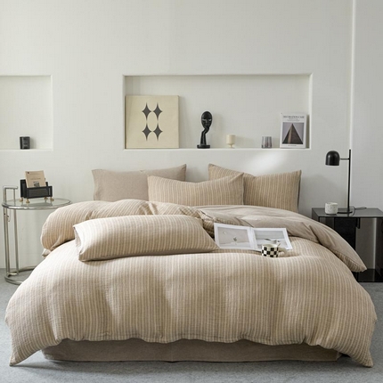 91家纺网 家纺一手货源 找家纺 AB家纺 2025新款三层款皱皱纱条纹四件套 小半-松果褐