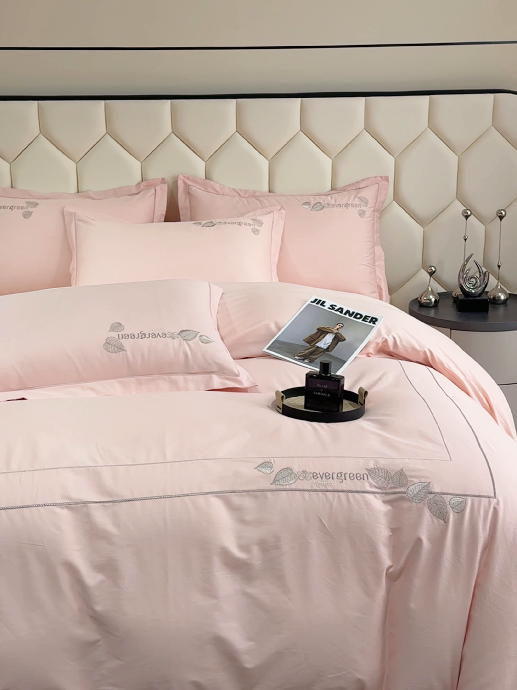 91家纺网 家纺一手货源 找家纺 U品汇  2025新款纯棉全棉长绒棉刺绣绣花高端礼盒四件套-叶夕 花晨叶夕-藕荷色