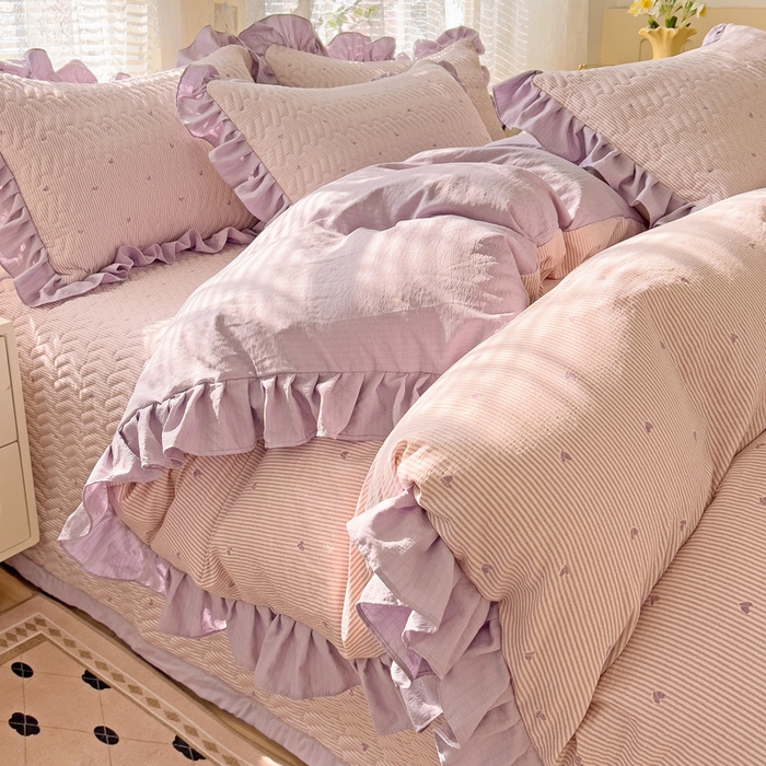 91家纺网 家纺一手货源 找家纺 纽缦家纺2025新款云感提花双层纱床盖韩版四件套 倾心紫