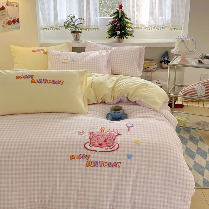 91家纺网 家纺一手货源 找家纺 桃心家居 2025新款A类亲肤舒适软糯云柔水洗棉印加绣卡通毛巾绣水洗棉系列 云柔水洗棉-印加绣蛋糕兔