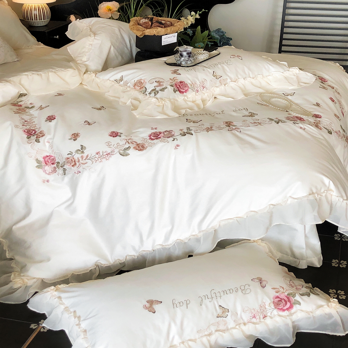 91家纺网 家纺一手货源 找家纺 馨蕊家居  2025年春夏新品100S高奢简约长绒棉系列—棉春溪 春溪-月光白