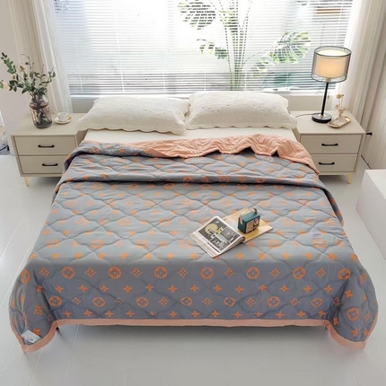 91家纺网 家纺一手货源 找家纺 （总）伊凡 2025新款亲肤磨毛夏凉被印花夏被空调被礼品夏被跑量跨境外贸夏凉被