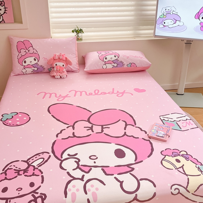 91家纺网 家纺一手货源 找家纺 金爱家 2025新款三丽欧全棉大版单品--床笠 棉单品-木马美乐蒂