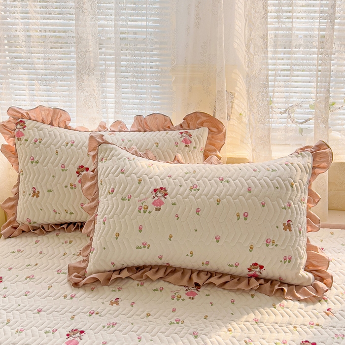 91家纺网 家纺一手货源 找家纺 2025云感提花双层纱加厚夹棉绗缝床盖 蜜糖之恋