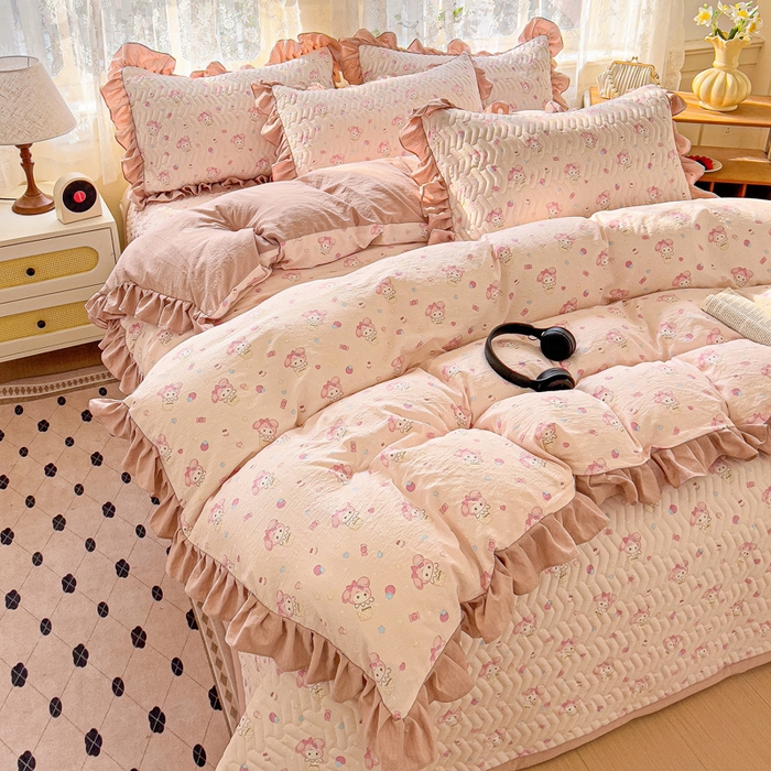 91家纺网 家纺一手货源 找家纺 纽缦家纺2025新款云感提花双层纱床盖韩版四件套 小鸥鸥