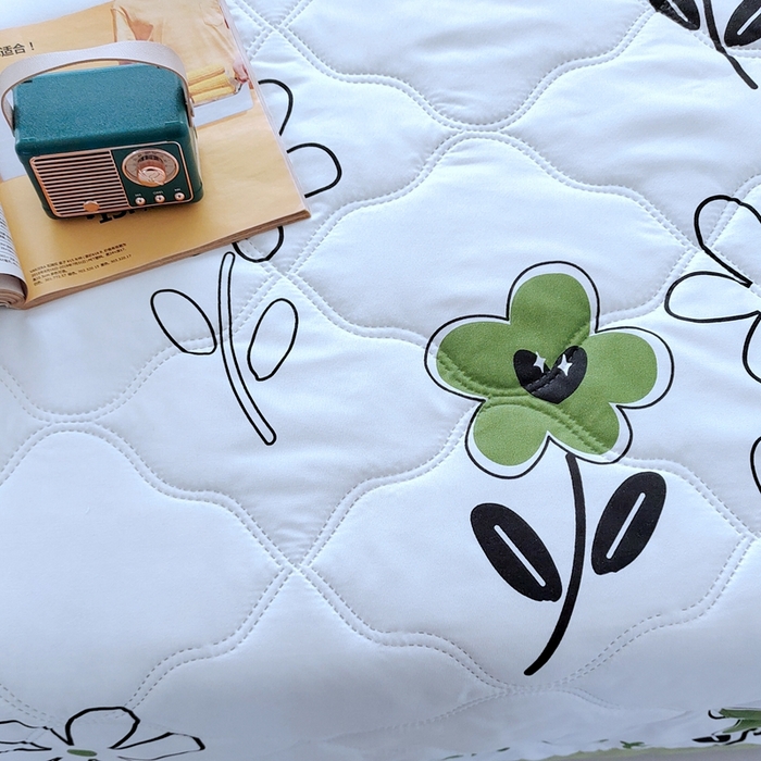 91家纺网 家纺一手货源 找家纺 伊凡 2026新款亲肤磨毛夏凉被印花夏被空调被礼品夏被跑量跨境外贸夏凉被 初夏花开