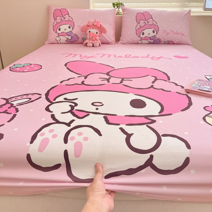 91家纺网 家纺一手货源 找家纺 金爱家 2025新款三丽欧全棉大版单品--床笠 棉单品-木马美乐蒂