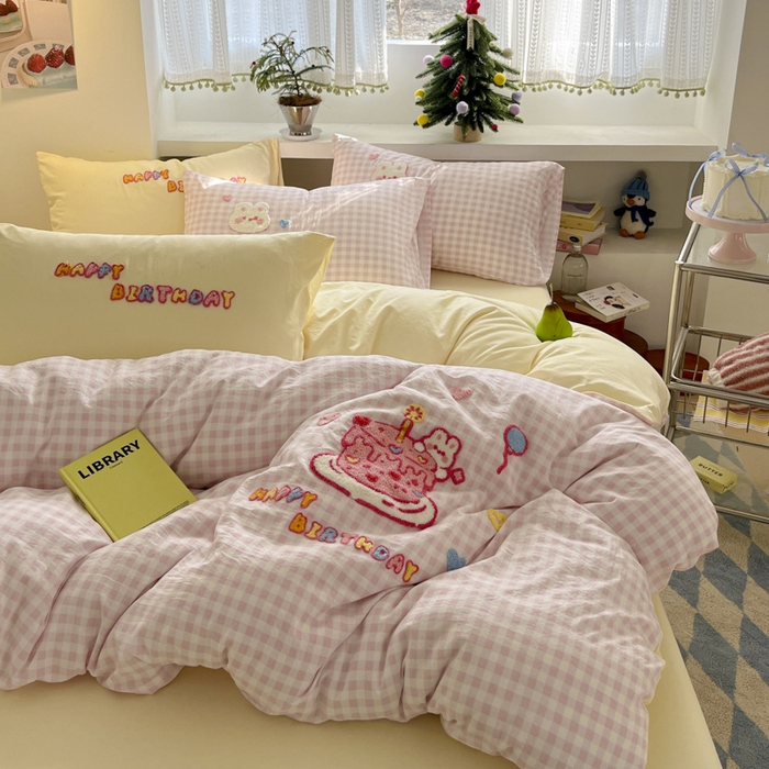 91家纺网 家纺一手货源 找家纺 桃心家居 2025新款A类亲肤舒适软糯云柔水洗棉印加绣卡通毛巾绣水洗棉系列 云柔水洗棉-印加绣蛋糕兔