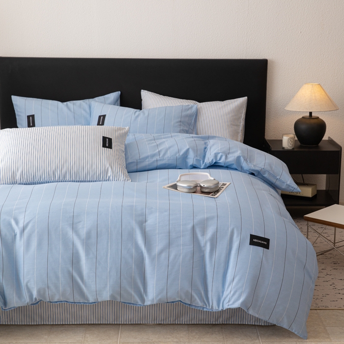 91家纺网 家纺一手货源 找家纺 简宜家居（朝初家纺） 2025新款简约纯棉四件套 轻羽蓝