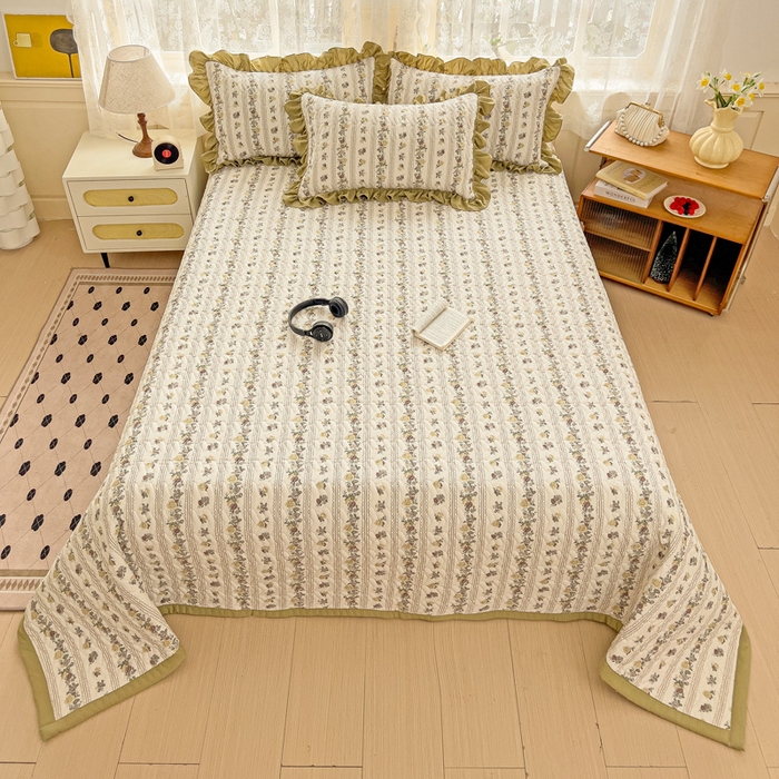 91家纺网 家纺一手货源 找家纺 2025云感提花双层纱加厚夹棉绗缝床盖 玫瑰哒