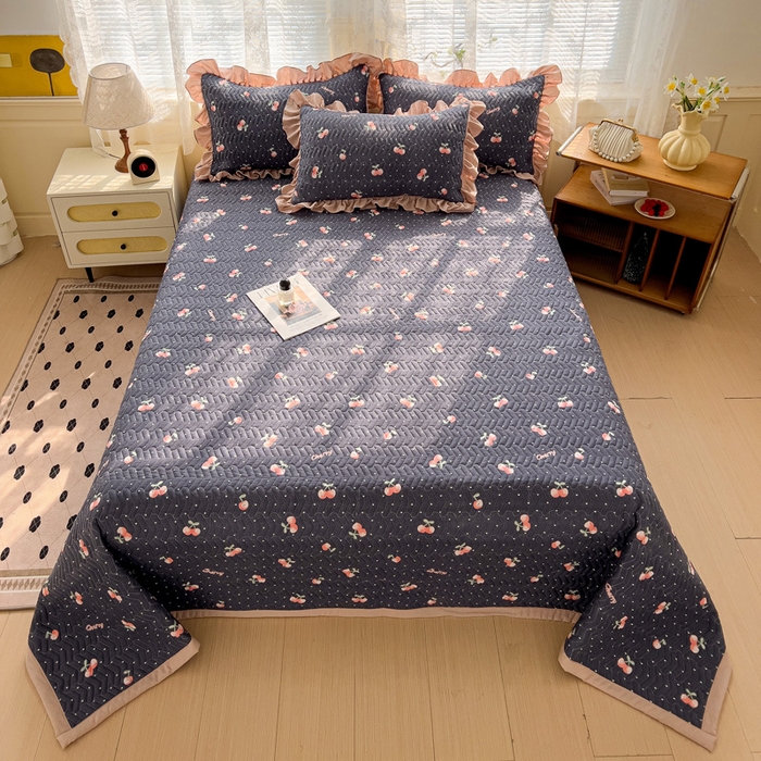 91家纺网 家纺一手货源 找家纺 2025云感提花双层纱加厚夹棉绗缝床盖 大吉大厘