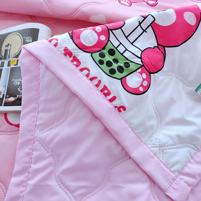 91家纺网 家纺一手货源 找家纺 伊凡 2025新款亲肤磨毛夏凉被印花夏被空调被礼品夏被跑量跨境外贸夏凉被 超萌熊宝