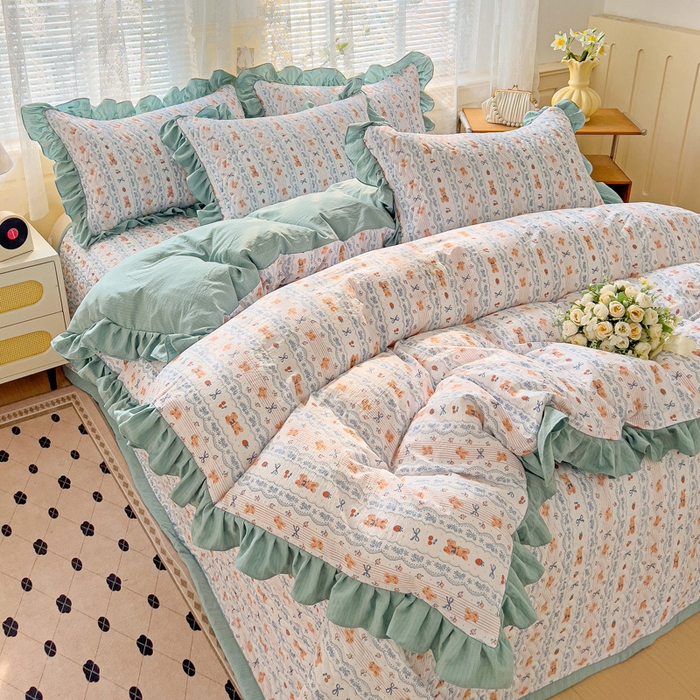 91家纺网 家纺一手货源 找家纺 纽缦家纺2025新款云感提花双层纱床盖韩版四件套 他和她的兔