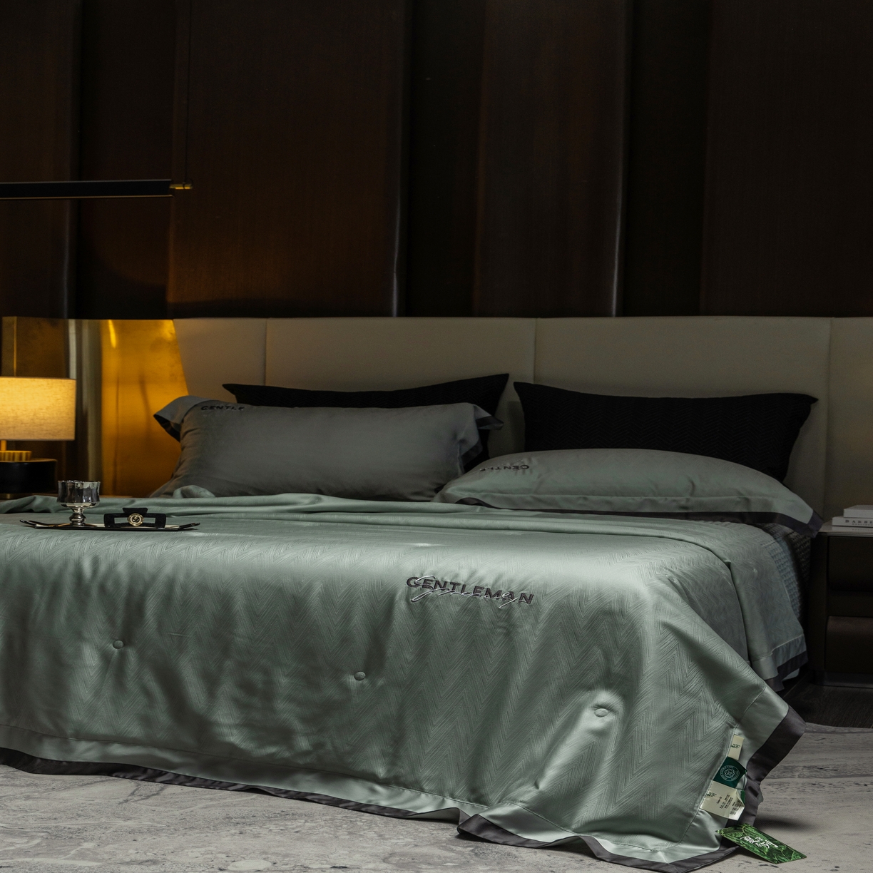 91家纺网 家纺一手货源 找家纺 时亿家居  2025新款80天丝提花床盖款夏被四件套 -晓雅系列 晓雅绿