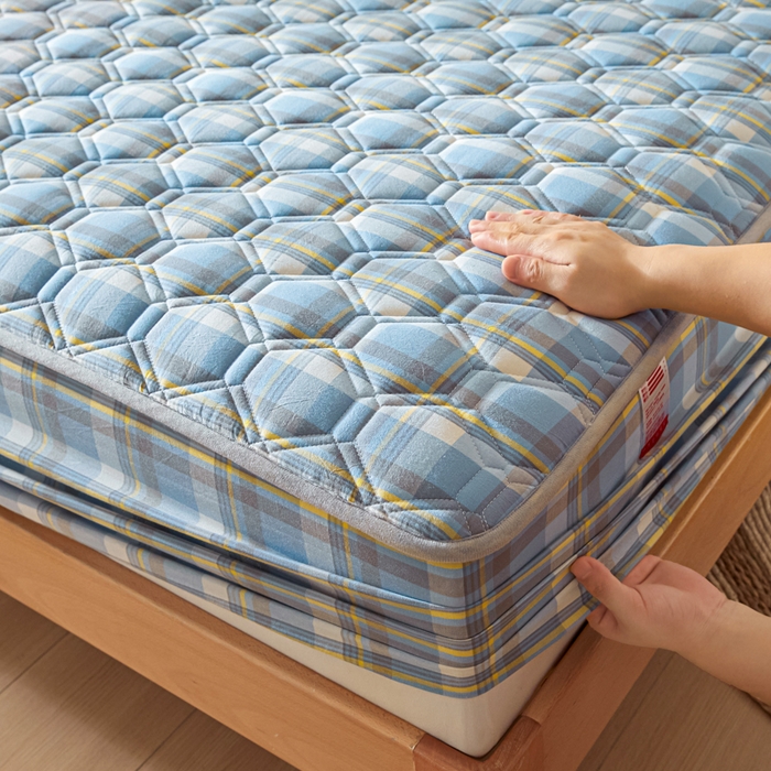 91家纺网 家纺一手货源 找家纺 雪云美2025新款A类全棉色织水洗棉夹棉床笠大豆床罩床垫保护套可定制 莫尼 蓝