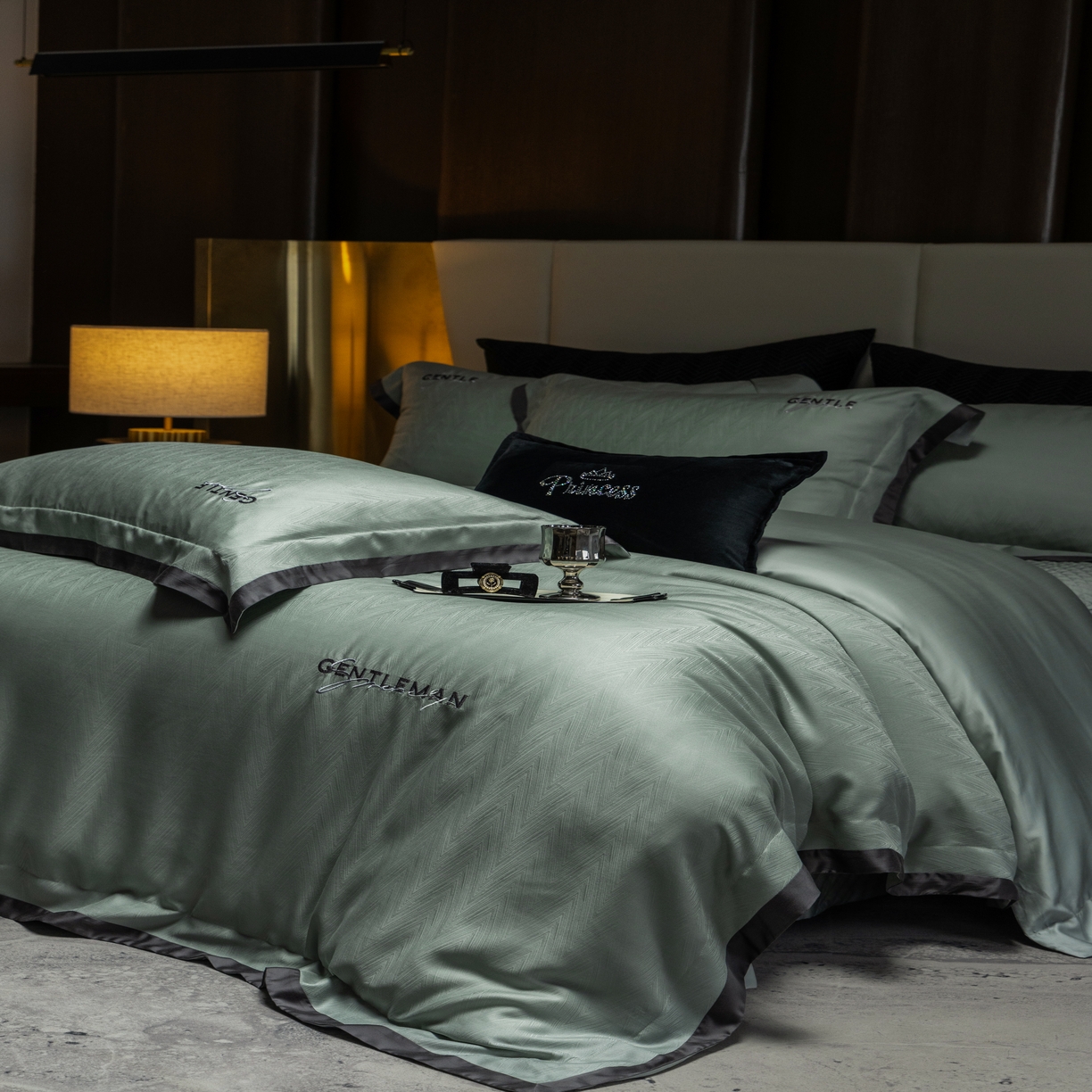 91家纺网 家纺一手货源 找家纺 时亿家居 2025新款80天丝提花床盖款四件套-晓雅系列 晓雅 绿