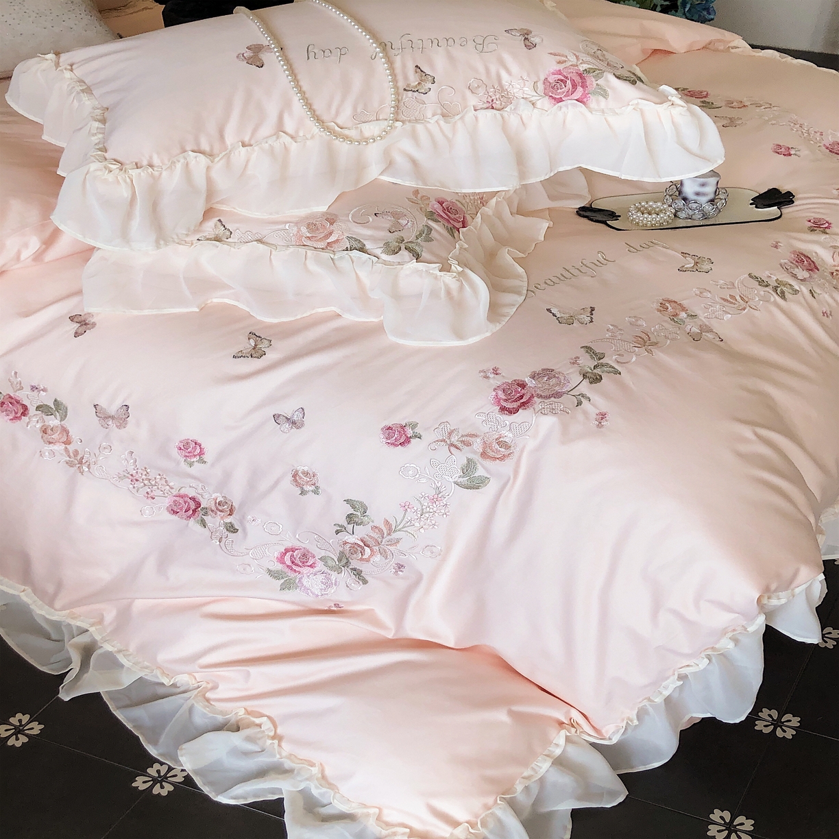 91家纺网 家纺一手货源 找家纺 馨蕊家居  2025年春夏新品100S高奢简约长绒棉系列—棉春溪 春溪-初夏粉