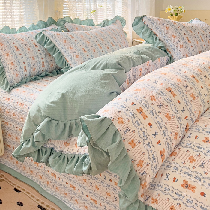 91家纺网 家纺一手货源 找家纺 纽缦家纺2025新款云感提花双层纱床盖韩版四件套 他和她的兔