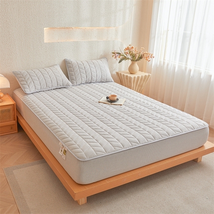 91家纺网 家纺一手货源 找家纺 （总）优眠坊 2025新品日式无印风全棉色织水洗棉夹棉加厚抗菌纤维绗缝床笠