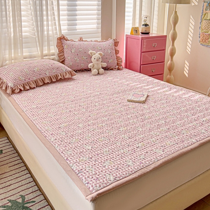 纽缦家纺2025新款云感提花双层纱夹棉床垫 猫猫晚宴