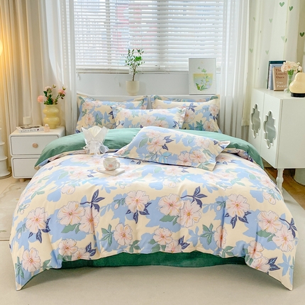 91家纺网 家纺一手货源 找家纺 直播2024新款斜纹磨毛印花四件套植物羊绒套件浪漫情丝