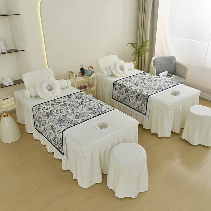 91家纺网 家纺一手货源 找家纺 不打烊家纺 2025新款贡缎绣花熊猫系列美容床罩 米白色