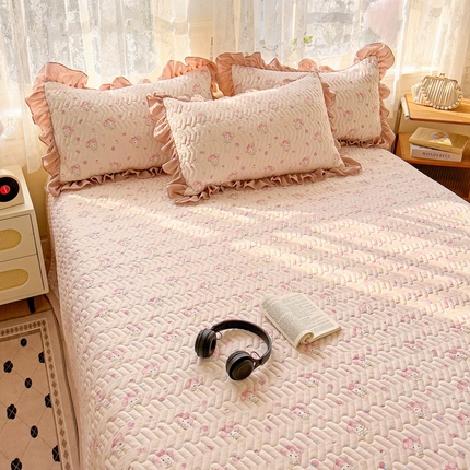 纽缦家纺 2025云感提花双层纱加厚夹棉绗缝床盖 小鸥鸥