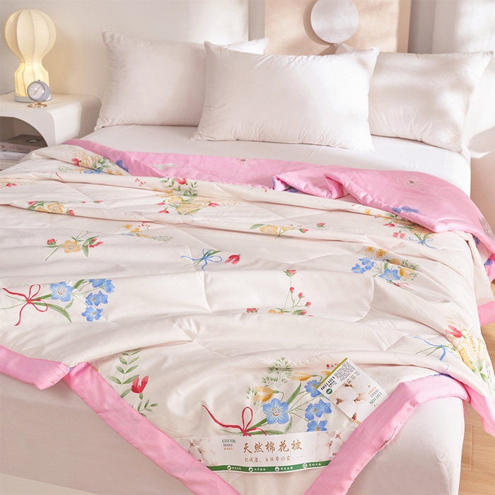 91家纺网 家纺一手货源 找家纺 羽梦家纺2025新款新疆棉花全棉夏凉被 手捧花