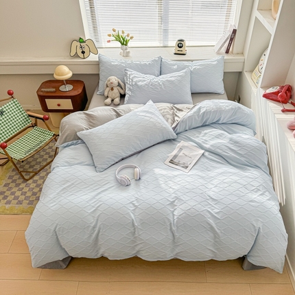 91家纺网 家纺一手货源 找家纺 麒东家纺  2025年新款水洗棉春夏菱形格双拼小清新高品质四件套 菱形格-蓝灰