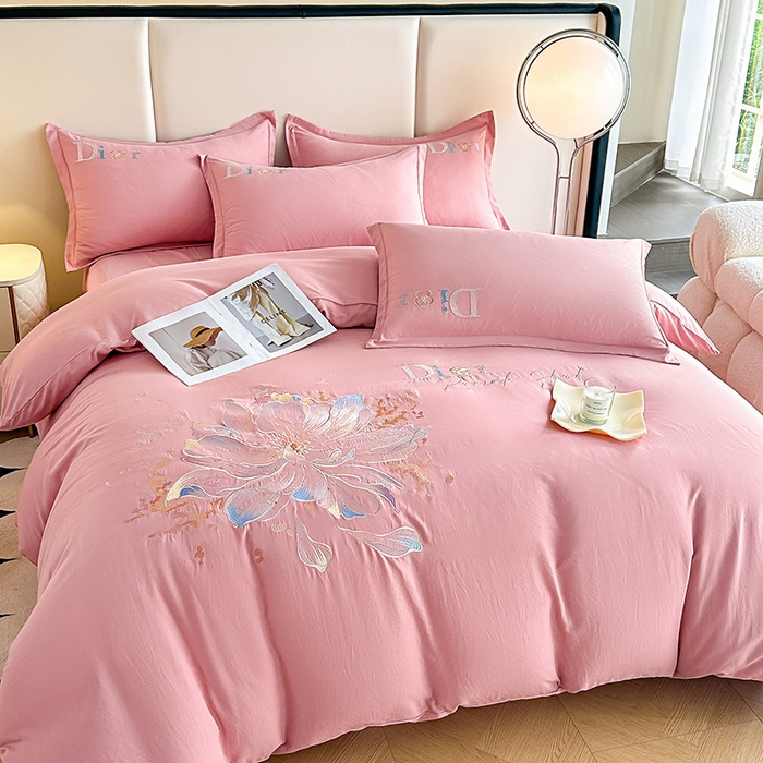 91家纺网 家纺一手货源 找家纺 大麦乐田 2025新款磨毛刺绣四件套 蒂素-豆沙粉