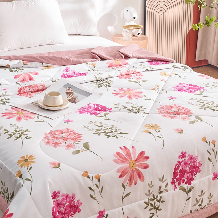 91家纺网 家纺一手货源 找家纺 羽梦家纺2025新款新疆棉花全棉夏凉被 山茶花开粉