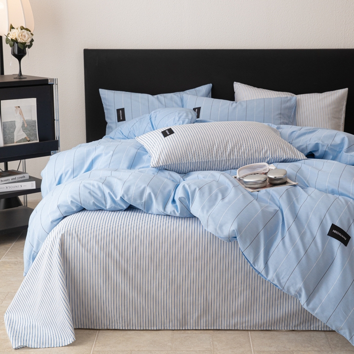 91家纺网 家纺一手货源 找家纺 简宜家居（朝初家纺） 2025新款简约纯棉四件套 轻羽蓝