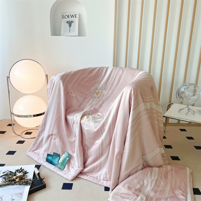 91家纺网 家纺一手货源 找家纺 （总）优姿家纺 2025新款60S天丝绣花镂空夏被4