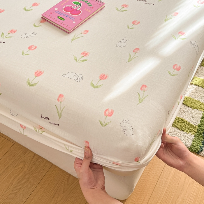 91家纺网 家纺一手货源 找家纺 博雅 2025新款全棉A类双层纱床笠 花园萌兔