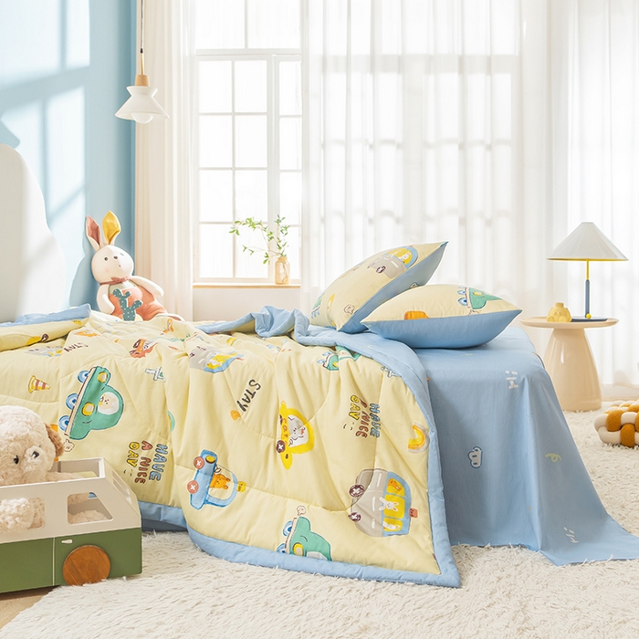 91家纺网 家纺一手货源 找家纺 暖阳 【同款地板价】2025年新款全棉印花棉花夏被四件套被子被芯 汽车乐园